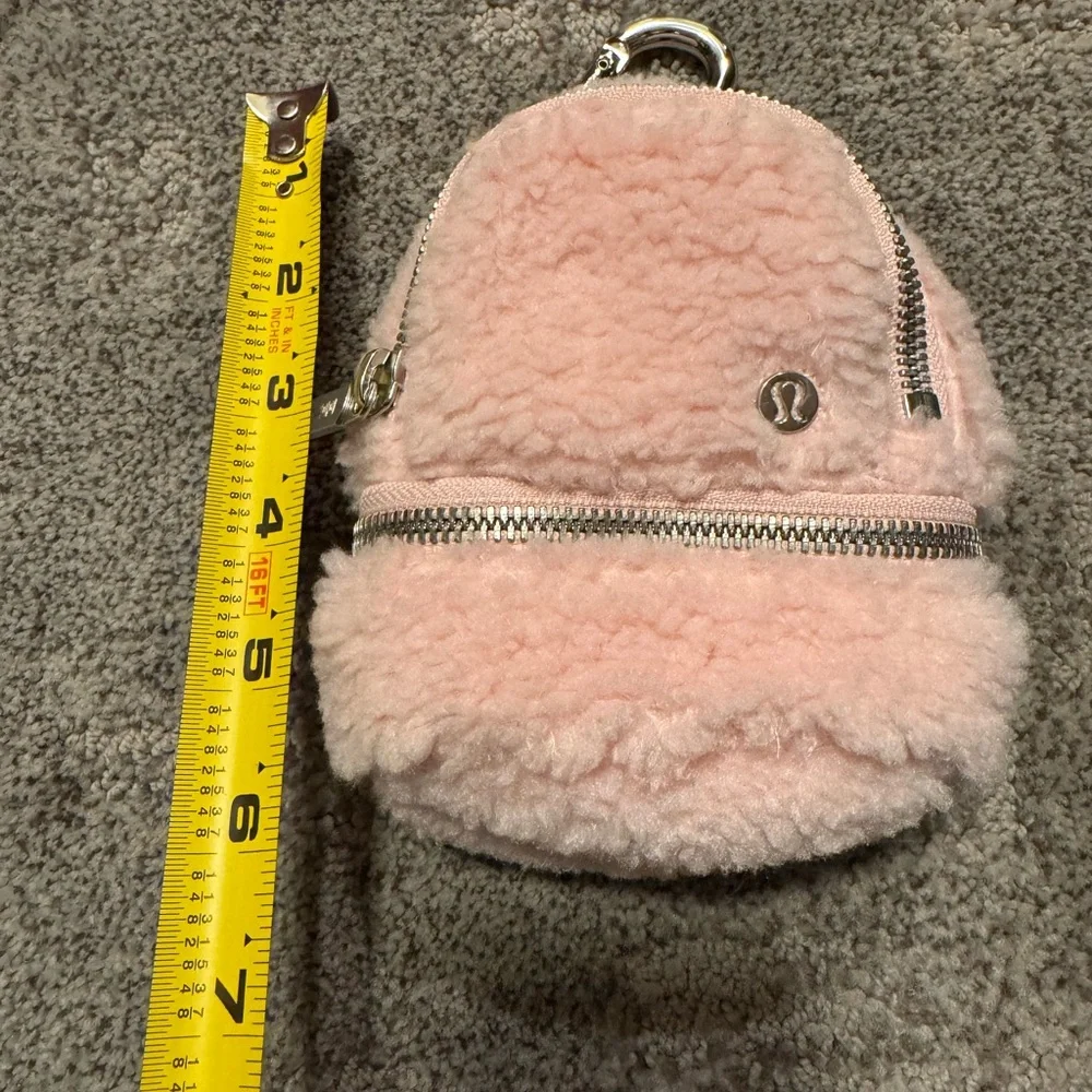 Lululemon soft pink backpack bag charm - Picture 2 of 5